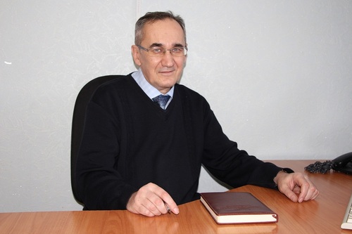 Руководитель Чебоксарского инжинирингового центра транспортного и сельскохозяйственного машиностроения В.С. Григорьев: «С коллективом решать задачи проще, какими бы сложными они ни были»